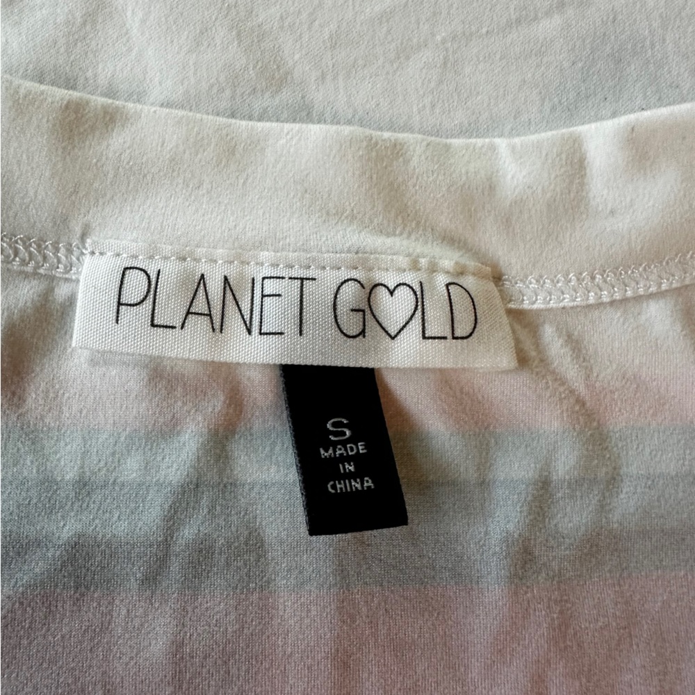 Multi-Colored Crop with Buttons - Picture 4 of 5